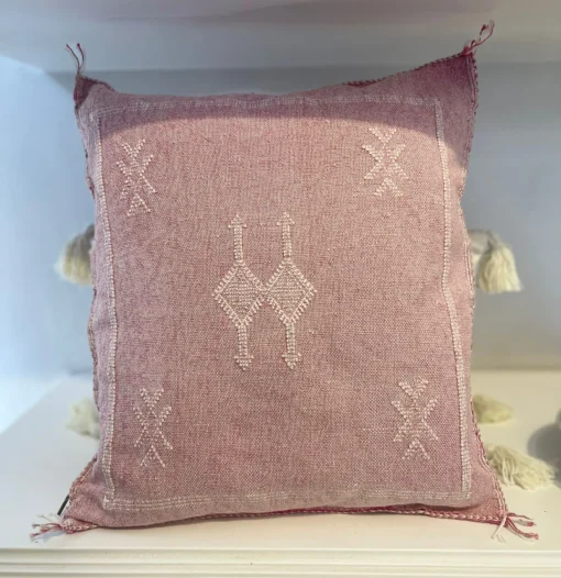 Coussin Sabra rose marocain avec motifs traditionnels